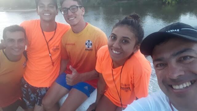 Adrián German Celli, Aldana Lucero, Gaston Ferrari, Santiago Milone y Luciano Rivero fueron los guardavidas que le salvaron la vida a dos jóvenes en el Dique Vulpiani, luego de ser arrastrados por la fuerte corriente.