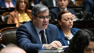 El legislador rosarino encendió el alerta por la última entrevista al jefe de Estado.