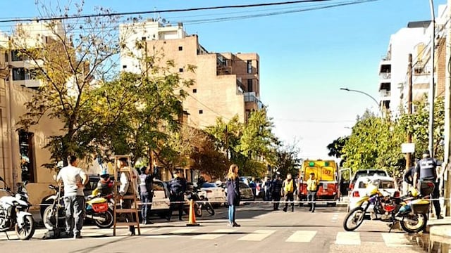 El sujeto se precipitó de su departamento en barrio General Paz.