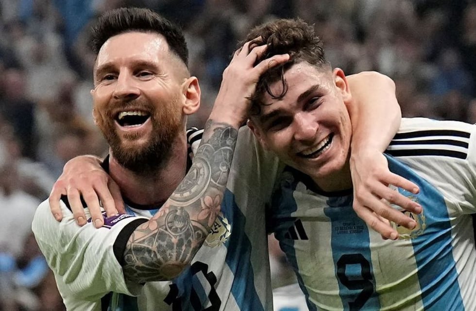 Junto a Lionel Messi, Julián Álvarez está en la terna para recibir un prestigioso premio