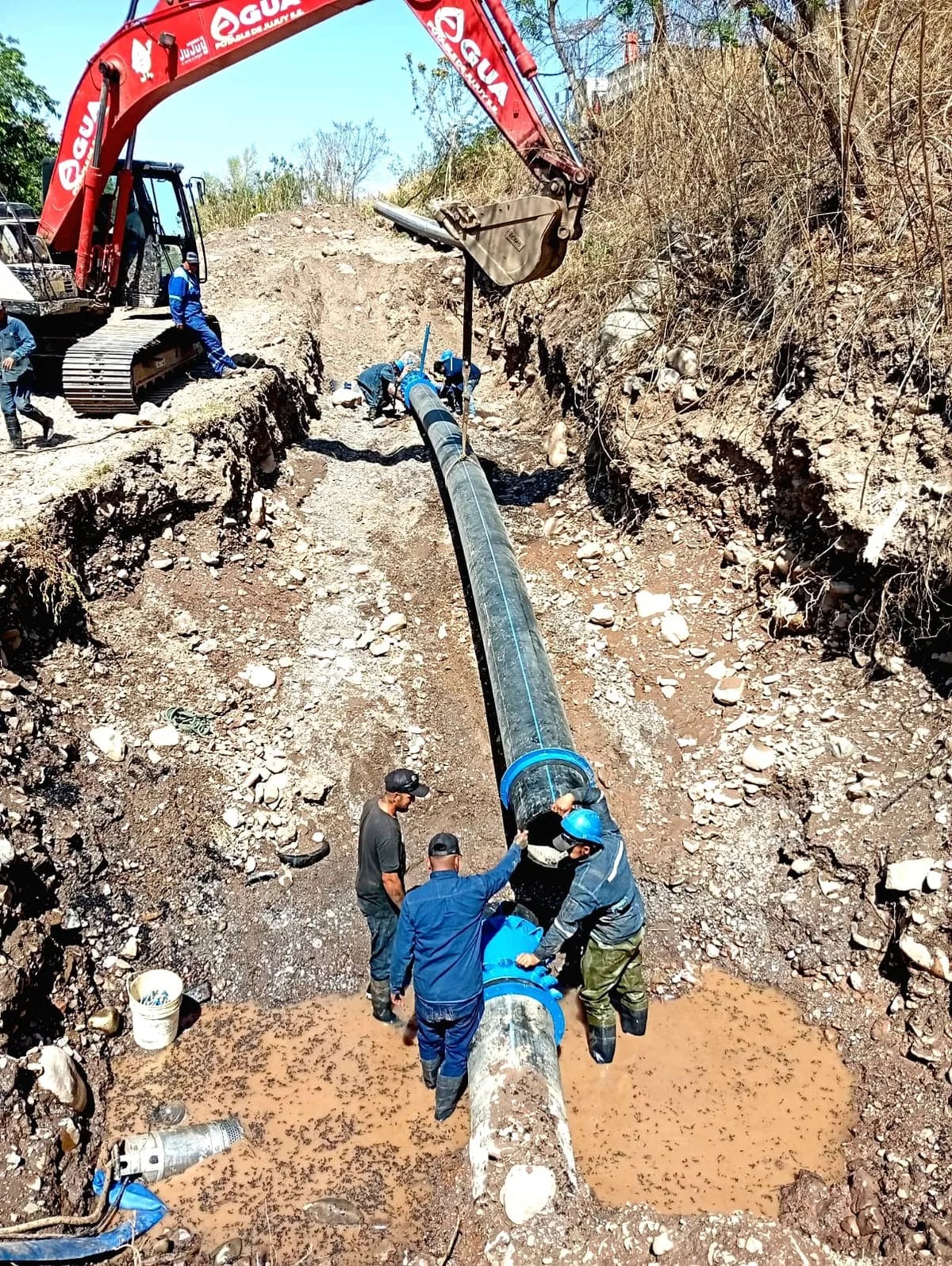 En numerosos puntos del acueducto Huaico "ha explotado la cañería", revela el informe técnico de los profesionales de Agua Potable de Jujuy.