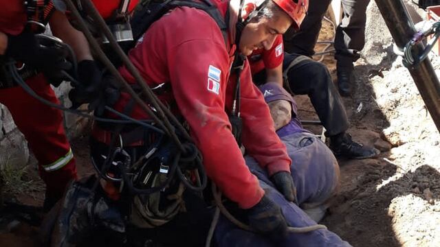 Bomberos. Rescató a un jubilado que se cayó a un pozo (Gentileza Bomberos).