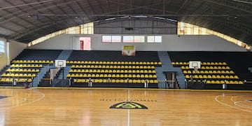 Hindú Club colocó butacas en su histórico estadio y quedó de lujo. (IG Hindú)
