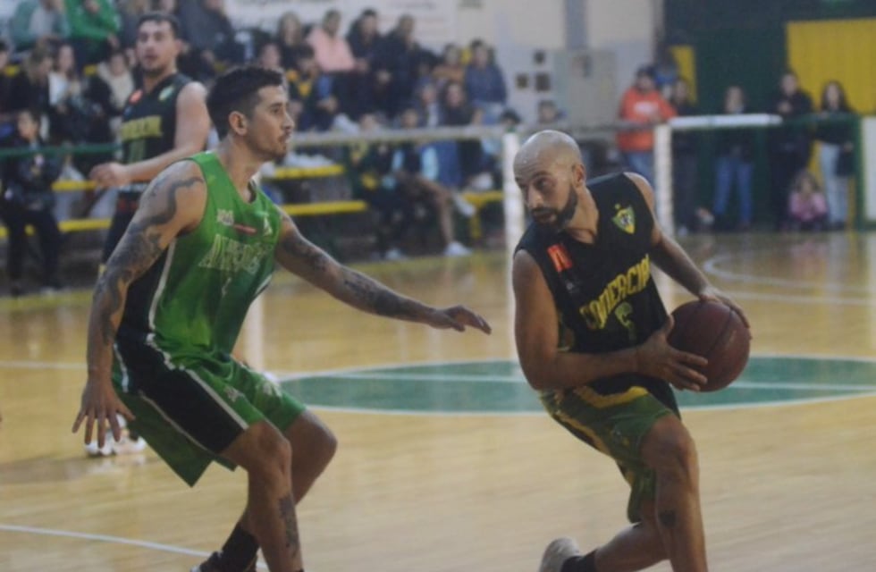 Básquet: Altense clasificó a semifinales, a Pellegrini le queda una chance