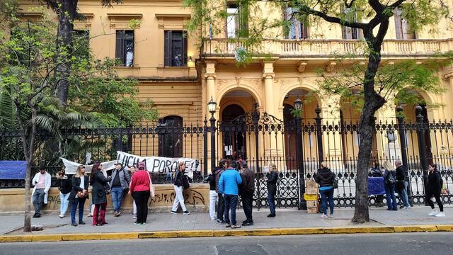 Continúa la toma en el Mariano Acosta