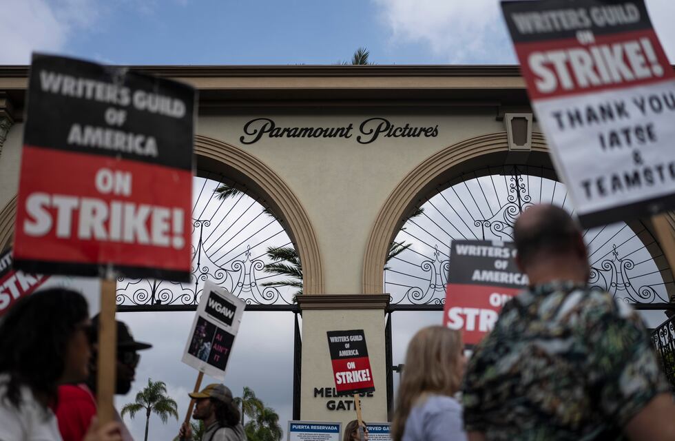 Hollywood: los guionistas levantaron la huelga tras 148 días