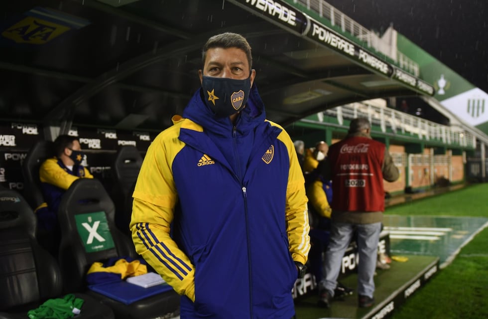 Sebastián Battaglia prepara su debut en Boca: el equipo que pondría ante Patronato
