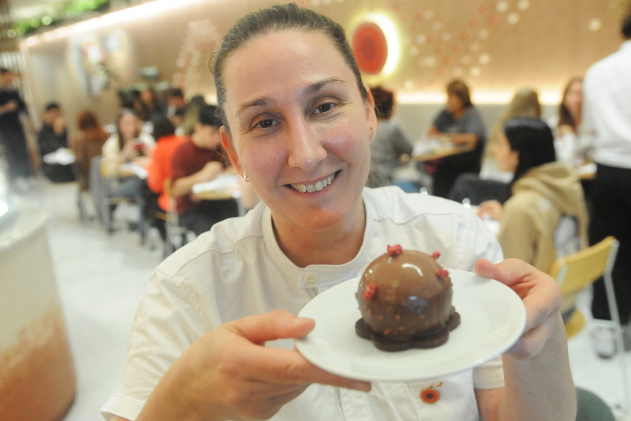 Pastelera Adriana García, de Cherry Season (Javier Ferreyra).