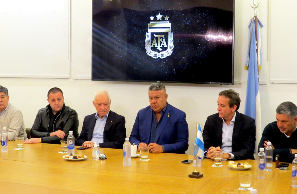 La pelea entre Fassi y la AFA: Chiqui Tapia sigue hasta 2028, con respaldo cordobés