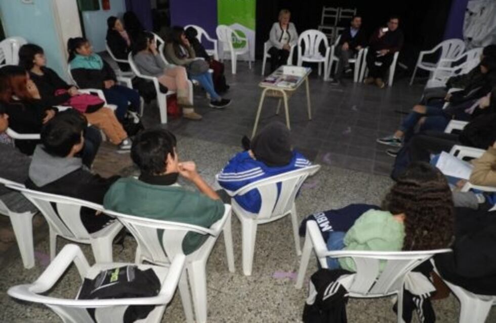 Brindan charlas de Educación Sexual Integral en las secundarias de Coronel Rosales