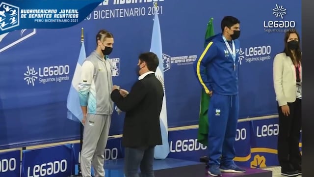 Benjamín Ghione natación Arroyito