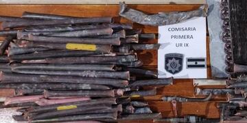 El material estaba guardado en bolsas de arpillera en donde había funcionado el área de pediatría.