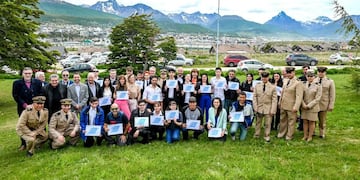 Acto de la escuela de Formación y Capacitación de la Marina Mercante Ushuaia