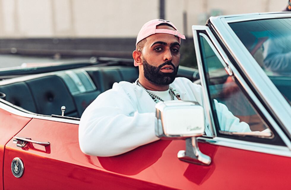 Quién es Eladio Carrión, el artista que estará con Bizarrap en la session 40