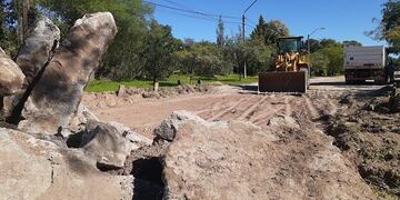 Inician el adoquinamiento del Camino Real. La obra significará una inversión de 6 millones de pesos.