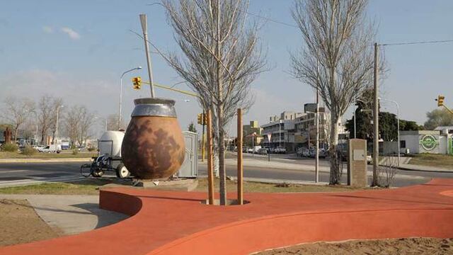 Recrean un monumento al mate que promete ser un total éxito en Santa Rosa