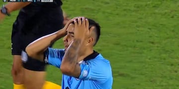 Lucas Zelarayán tuvo el gol para Belgrano dos veces en los primeros 15 minutos ante Newell's en Rosario
