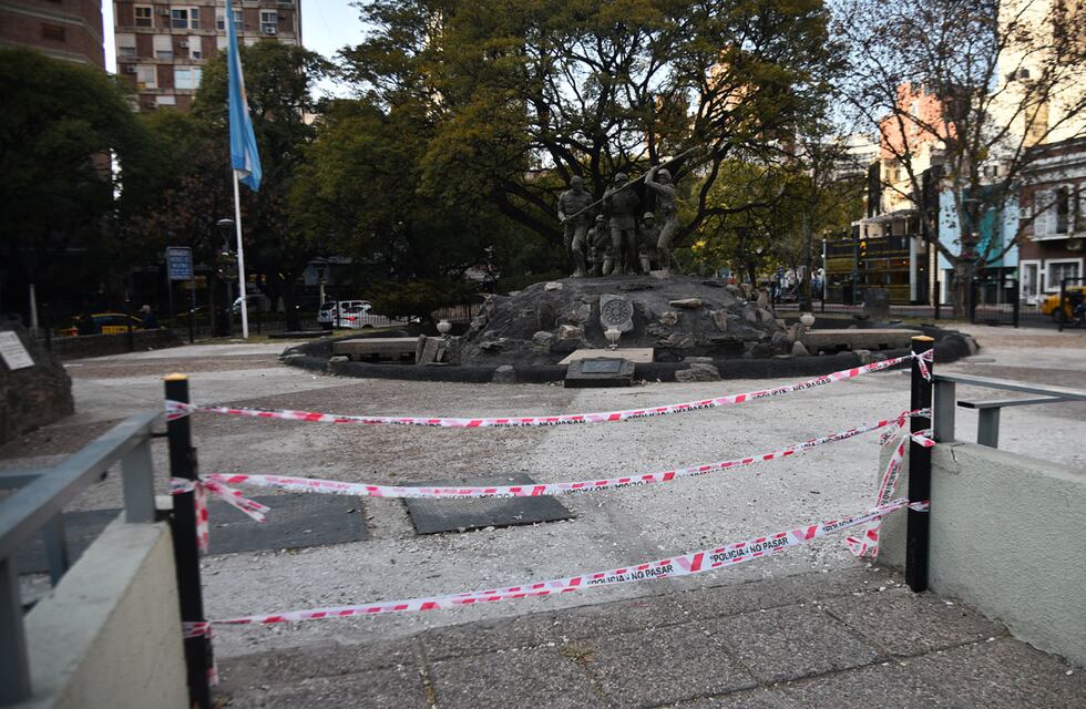 Córdoba: repusieron las rejas del monumento “Héroes de Malvinas”