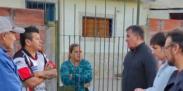 Ricardo Gutierrez recorre los barrios de Paraná.