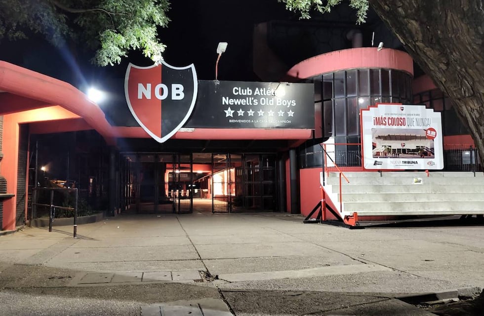 Newell’s Old Boys sufre una balacera antes de la acusación a un referente de Los Monos