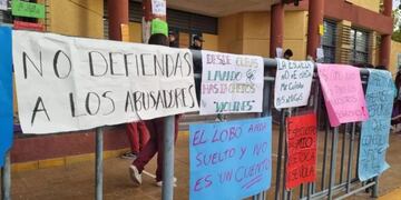 Tras la denuncia por abuso en el colegio sanjuanino, los estudiantes siguen sin clases y las autoridades reclaman por el accionar de padres y alumnos