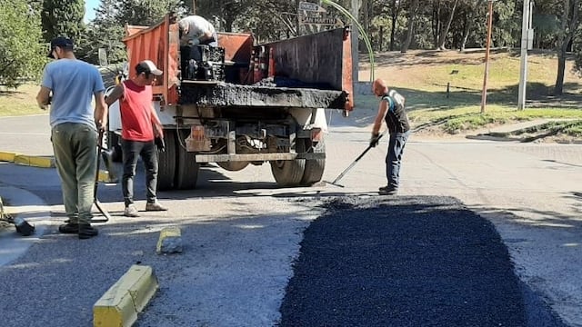 El Municipio realiza trabajos de bacheo en la ciudad