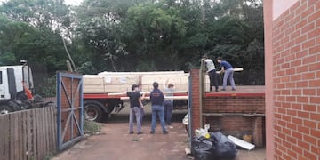La EPET N° 6 recibió la donación de materiales para la construcción del aula que afrontan con recursos propios