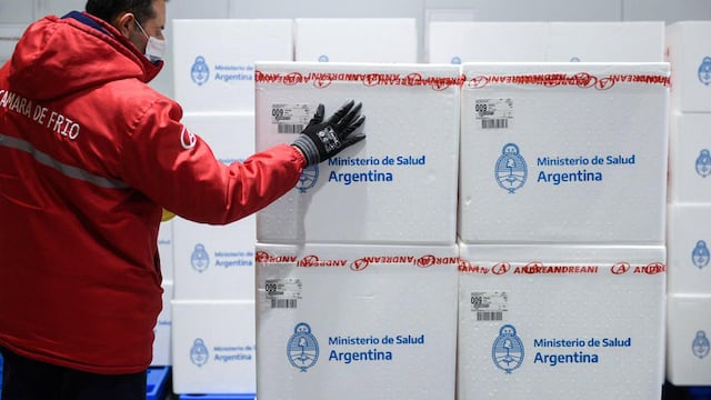 Avance del Plan Estratégico de Vacunación: Ya se aplicaron más de 25 millones de dosis y se completa hoy una nueva distribución de 768 mil dosis de Sinopharm en todo el país (Presidencia)