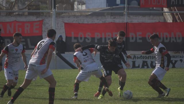 Sporting perdió ante Liniers por 2 a 1. Foto: Prensa Sporting.