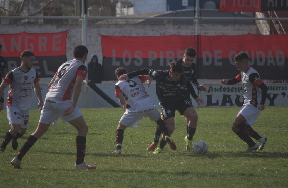 Liga del Sur: Sporting no pudo con Liniers y sufrió su primera derrota