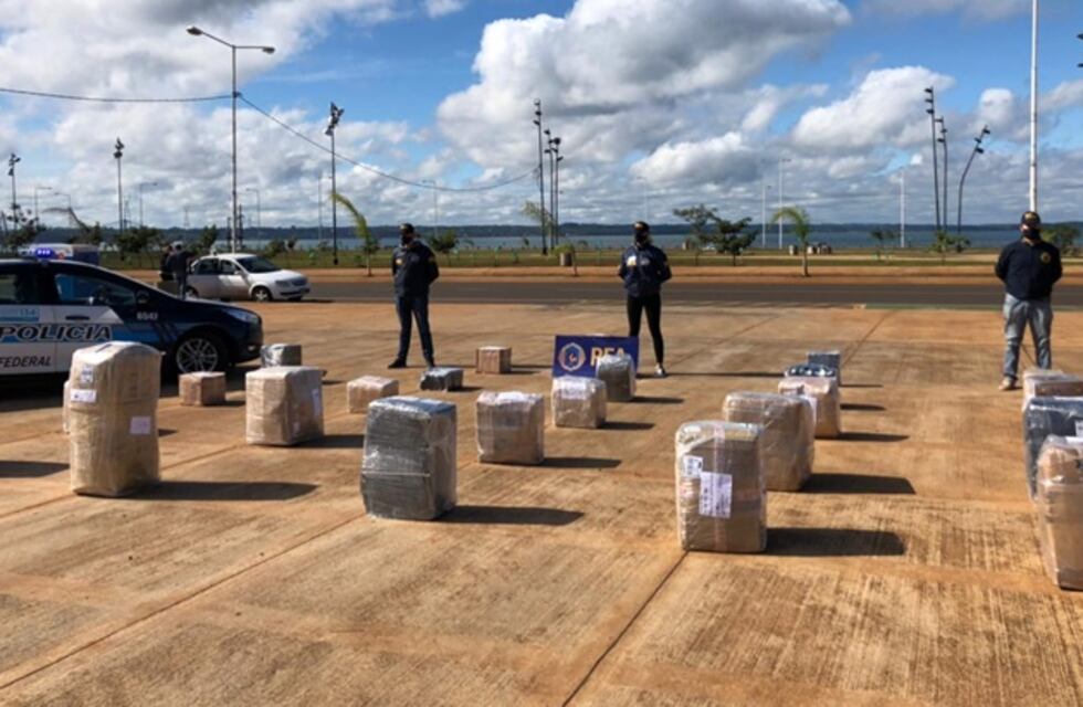 Secuestraron 24 paquetes con mercadería ilegal en Posadas
