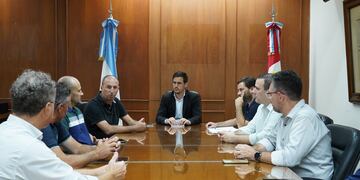Reunión de Viotti con las autoridades de Atlético de Rafaela