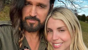 Billy Ray Cyrus conoció a su última esposa en el set de Hannah Montana, cuando era una niña.