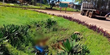 Motociclista de 43 años falleció tras un despiste en Puerto Esperanza.