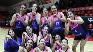 Bolívar de Carlos Paz gritó campeón en el básquet femenino cordobés
