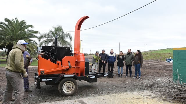 Reconocimiento al personal municipal del Complejo Ambiental y las Cooperativas de Recicladores Urbanos