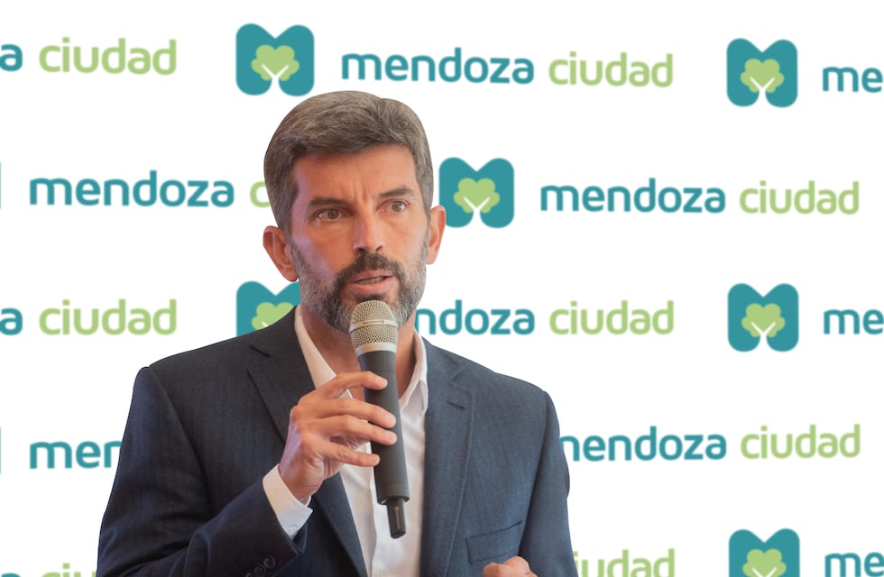 A partir del lunes los comercios de Ciudad abrirán a las 10