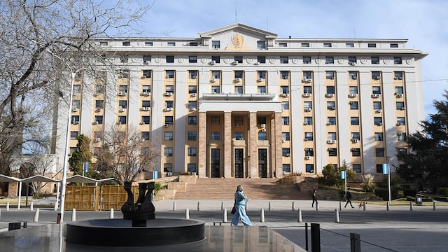 Frente del edificio de Casa de Gobierno de Mendoza .