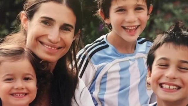 Alejado de las cámaras y más grande que nunca: así está hoy Valentín, el hijo del medio de Romina Yan