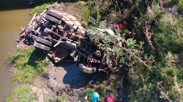 El tránsito permanecía cortado y había desvíos