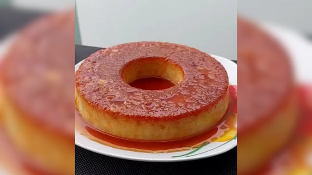 La receta del budín de pan con una sola taza.