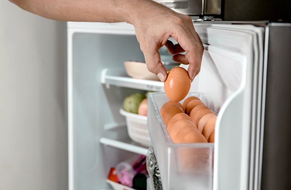 Pocos lo saben: esta es la forma correcta de guardar los huevos en la heladera