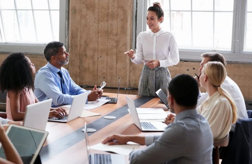 Por qué abandonan sus empleos los jóvenes de entre 24 y 30 años