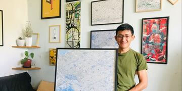 El joven peruano que dibuja mapas a mano alzada de las ciudades de Argentina.