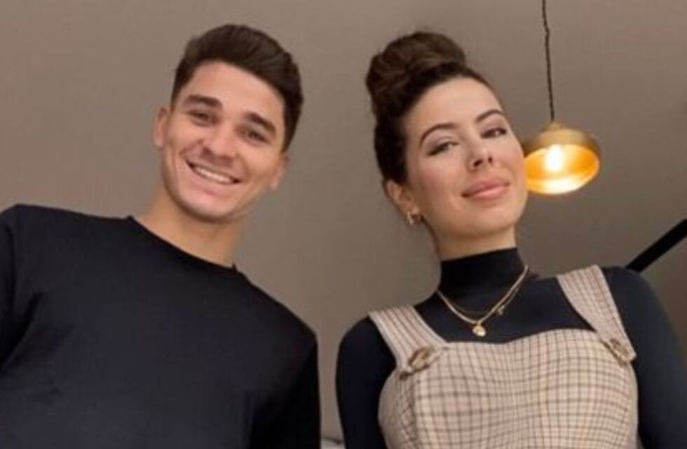 Sara Duque, la profesora de Julián Álvarez, quiso aprender a tomar mate y recibió críticas: “No”