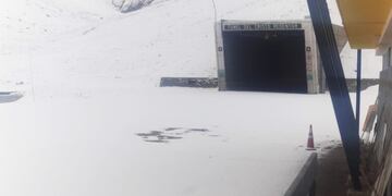 Paso Cristo Redentor: por las nevadas permanece cerrado el cruce a Chile y cortaron el tránsito desde Uspallata (imagen ilustrativa)