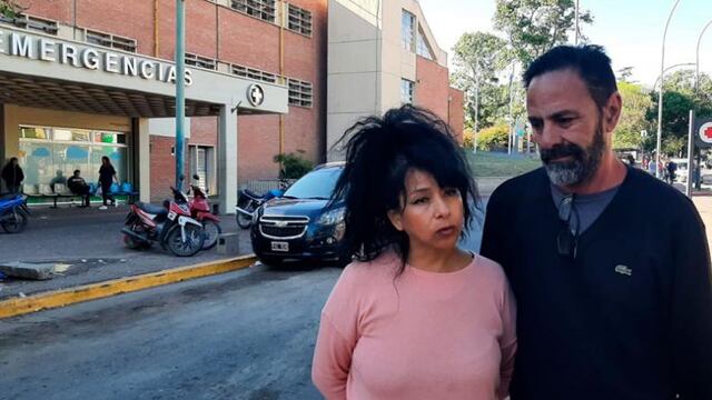 Los padres de Alexa, la adolescente que pelea por su vida.