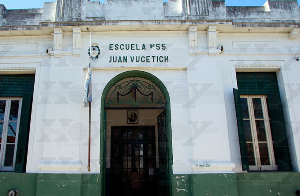Un nene de 11 años fue armado a la escuela, golpeó y amenazó con matar a la maestra: “Le meto un tiro a la profe”