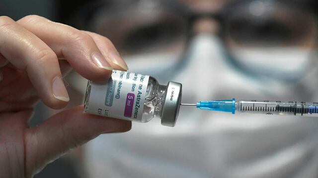 Vacuna AstraZeneca. (Foto: Orlando Pelichotti)