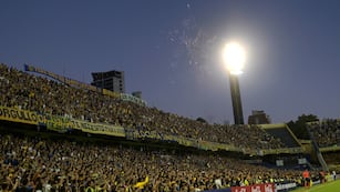 La platea del río Paraná fue uno de los puntos de conflicto de la primera fecha del torneo.
